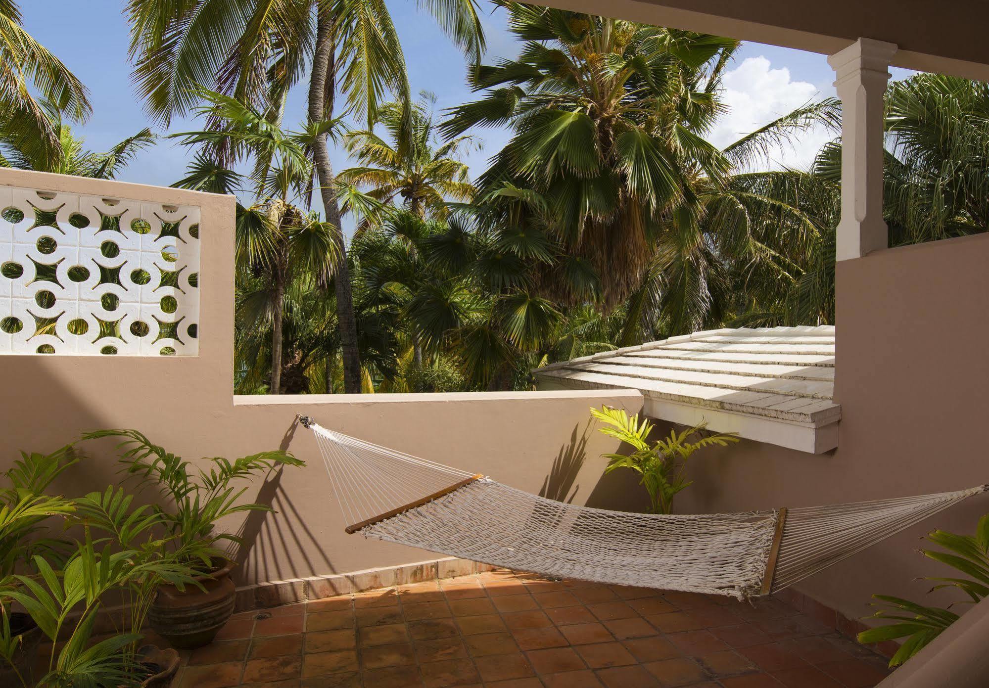Hotel Curtain Bluff Old Road Exteriér fotografie